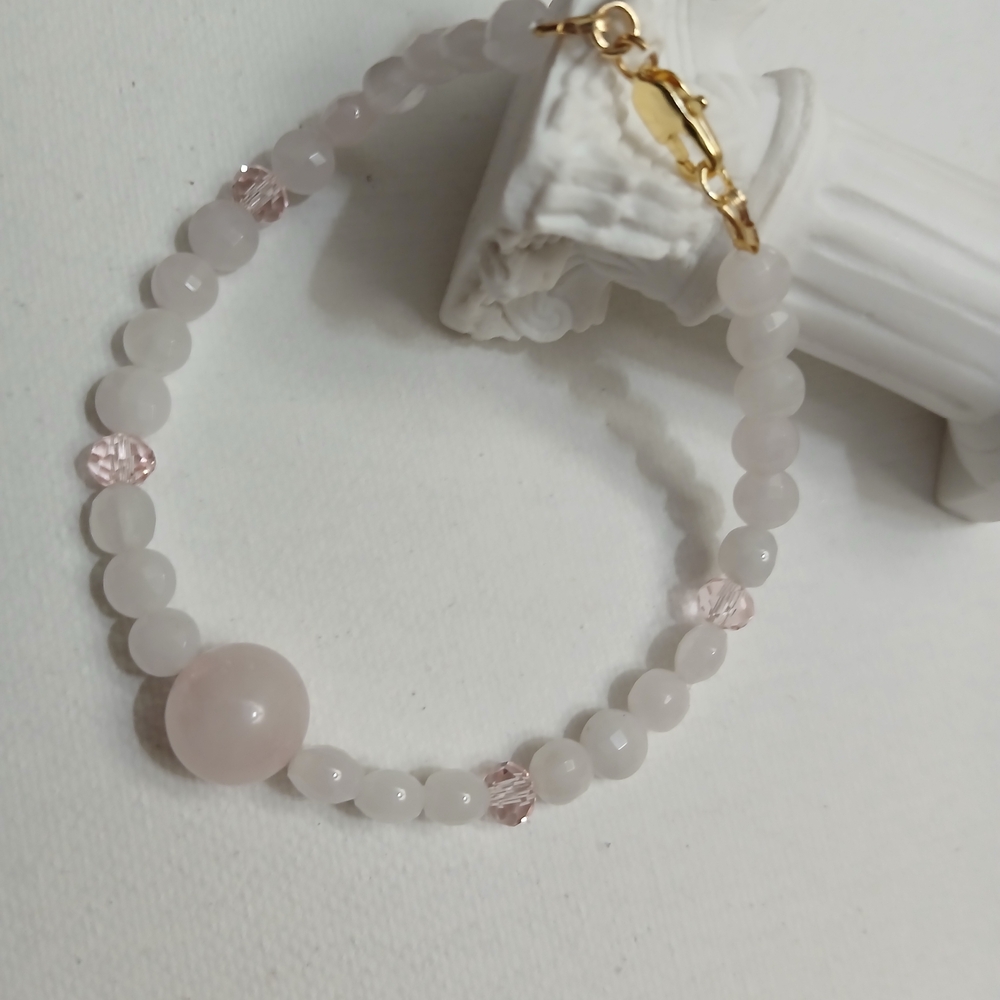 Elegant Pink Beaded Bracelet